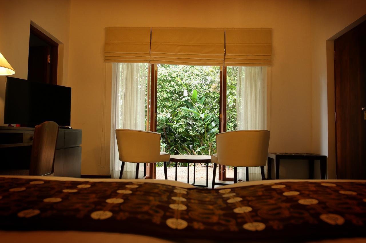 Kings Pavilion Luxury Hotel Kandy Esterno foto
