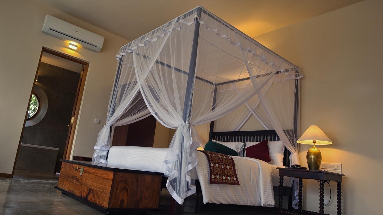 Kings Pavilion Luxury Hotel Kandy Esterno foto