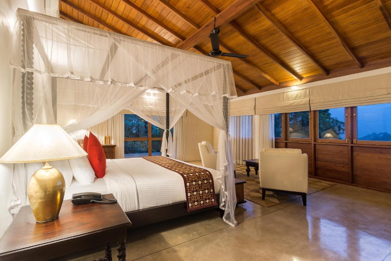 Kings Pavilion Luxury Hotel Kandy Esterno foto