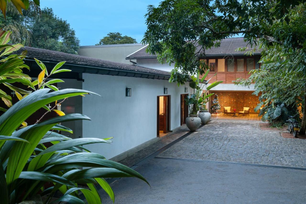 Kings Pavilion Luxury Hotel Kandy Esterno foto