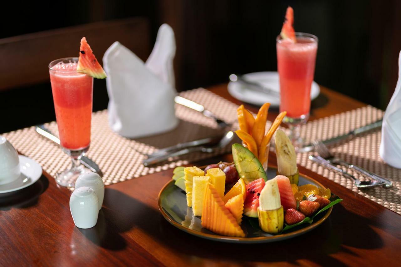 Kings Pavilion Luxury Hotel Kandy Esterno foto