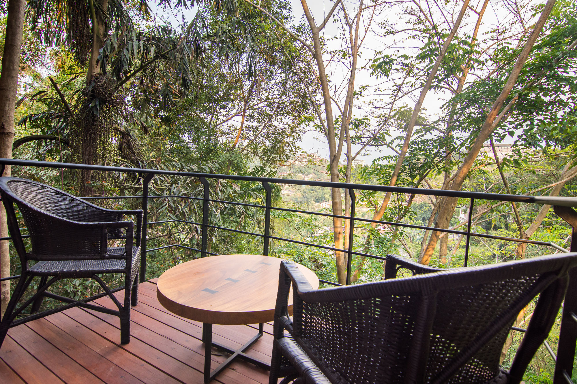Kings Pavilion Luxury Hotel Kandy Esterno foto