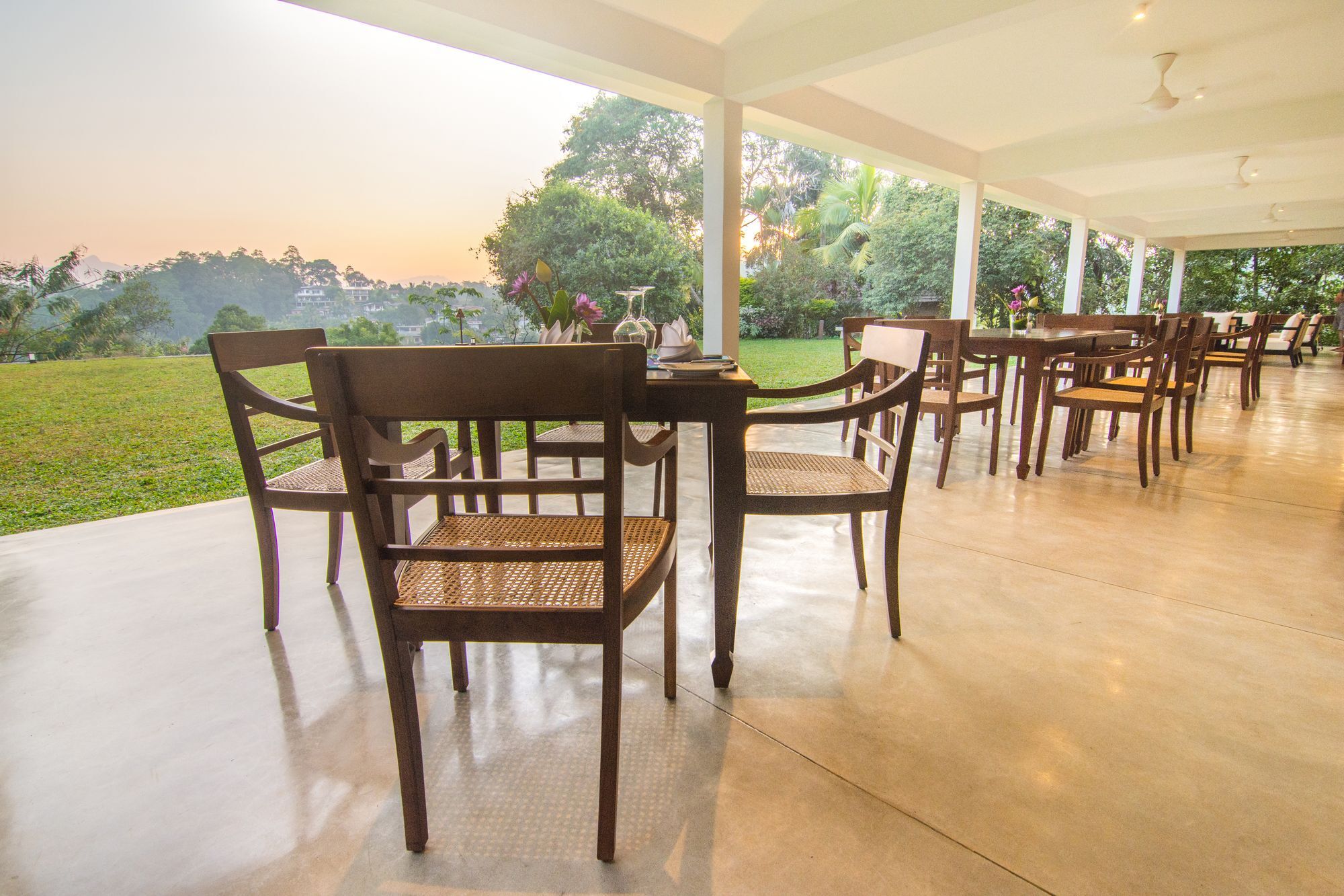 Kings Pavilion Luxury Hotel Kandy Esterno foto